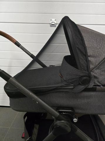 Maxi cosi kinderwagen met accesoires beschikbaar voor biedingen