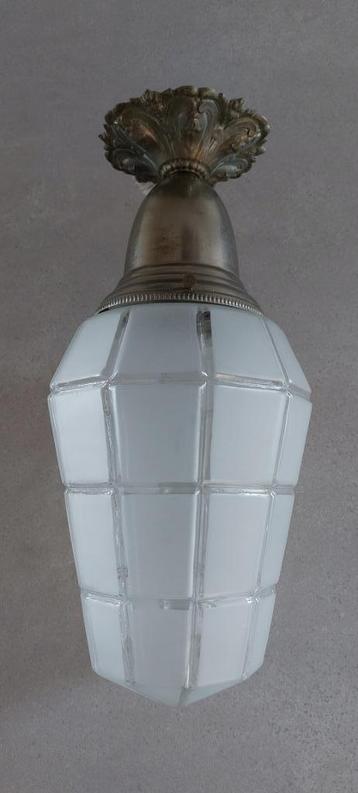 Art Deco plafondlamp rond 1920, onberispelijke staat beschikbaar voor biedingen