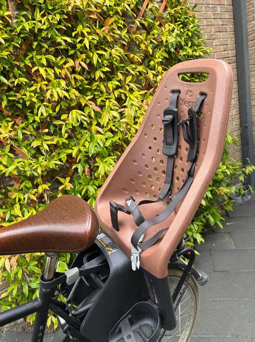 Yepp 2 Maxi fietsstoel + adapter, Fietsen en Brommers, Fietsaccessoires | Fietsstoeltjes, Zo goed als nieuw, Achterzitje, 9 t/m 36 kg