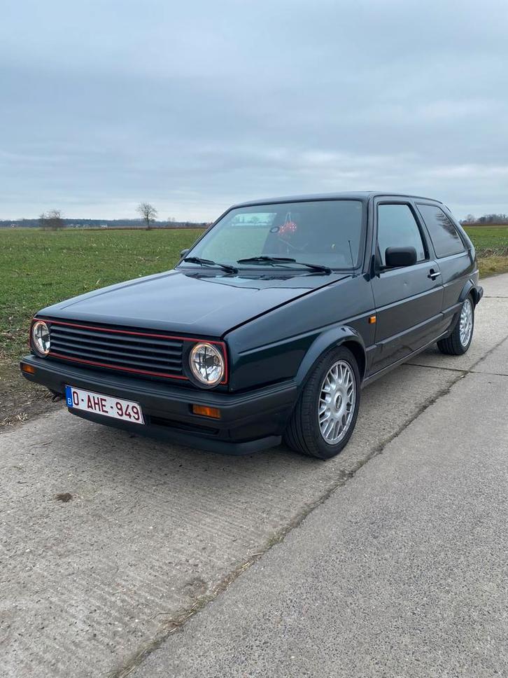 Golf 2 1.6 turbo diesel intercooler, Autos, Volkswagen, Particulier, Golf, Ordinateur de bord, Jantes en alliage léger, Peinture métallisée
