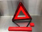 TRIANGLE DE SIGNALISATION URGENCE (|27R033954|), Utilisé