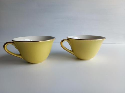 2 Boch Keralux bekers — geel en goud, Antiek en Kunst, Antiek | Keramiek en Aardewerk, Ophalen of Verzenden