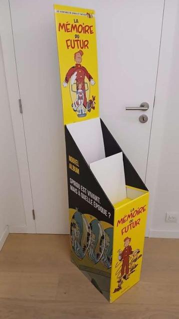 BD Spirou La mémoire du Futur 157 cm sur 26 cm TTB Schwartz, Enlèvement, Gaston ou Spirou, Comme neuf, Statue ou Figurine