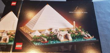 Great piramide of Giza disponible aux enchères