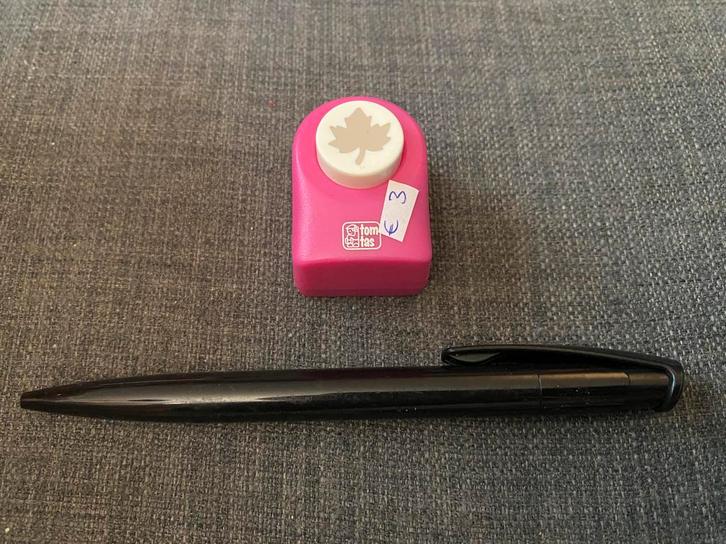 Figuurpons blad - merk Tom Tas, Hobby en Vrije tijd, Knutselen, Zo goed als nieuw, Ophalen