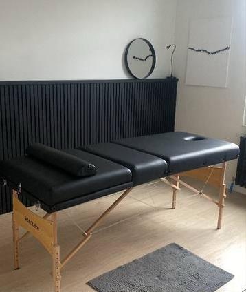 Tactake massagetafel leer beschikbaar voor biedingen