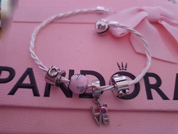 Charmes Mickey pour bracelet Pandora beschikbaar voor biedingen