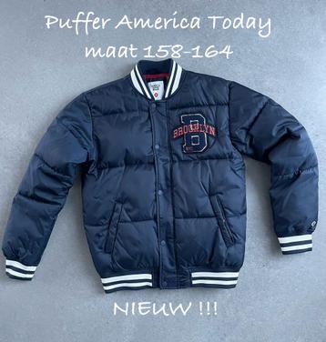 NIEUWE puffer America Today maat 158-164 disponible aux enchères