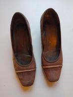 Bruin/taupe leren pumps, Ara, kleine hakken, T., Ophalen of Verzenden, Gedragen, Bruin, Pumps