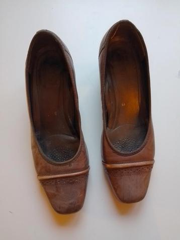 Bruin/taupe leren pumps, Ara, kleine hakken, T.  beschikbaar voor biedingen