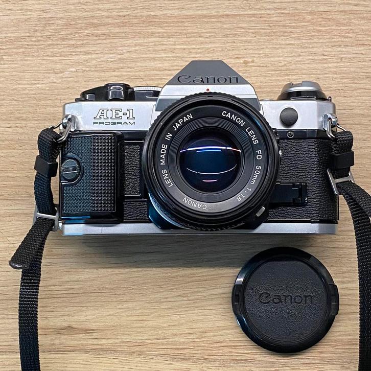 Canon Ae1 Program, Canon FD 50mm f1.8 *comme neuf, TV, Hi-fi & Vidéo, Appareils photo analogiques, Comme neuf, Reflex miroir, Canon