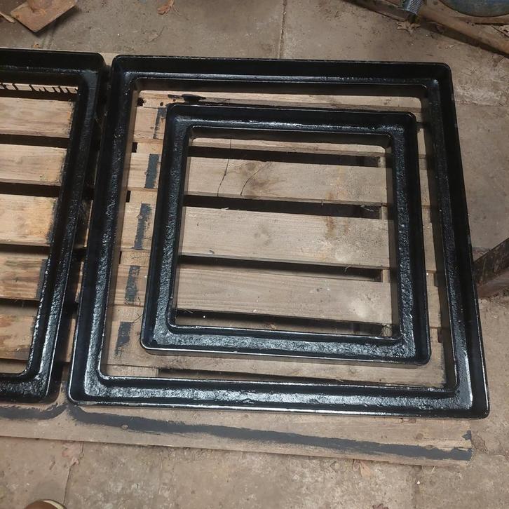 Putdeksels FONTEDUCTILE  70 x 70 en 50 x 50 in gietyzer, Doe-het-zelf en Bouw, Glas en Ramen, Ophalen