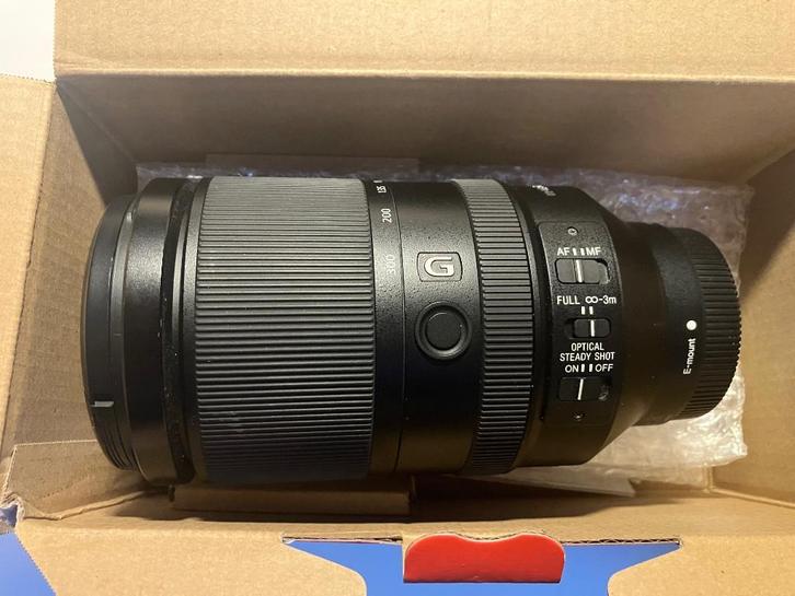 Sony Zoomlens 70 - 300 mm - E-bevestiging - hoge resolutie, Audio, Tv en Foto, Foto | Lenzen en Objectieven, Zo goed als nieuw