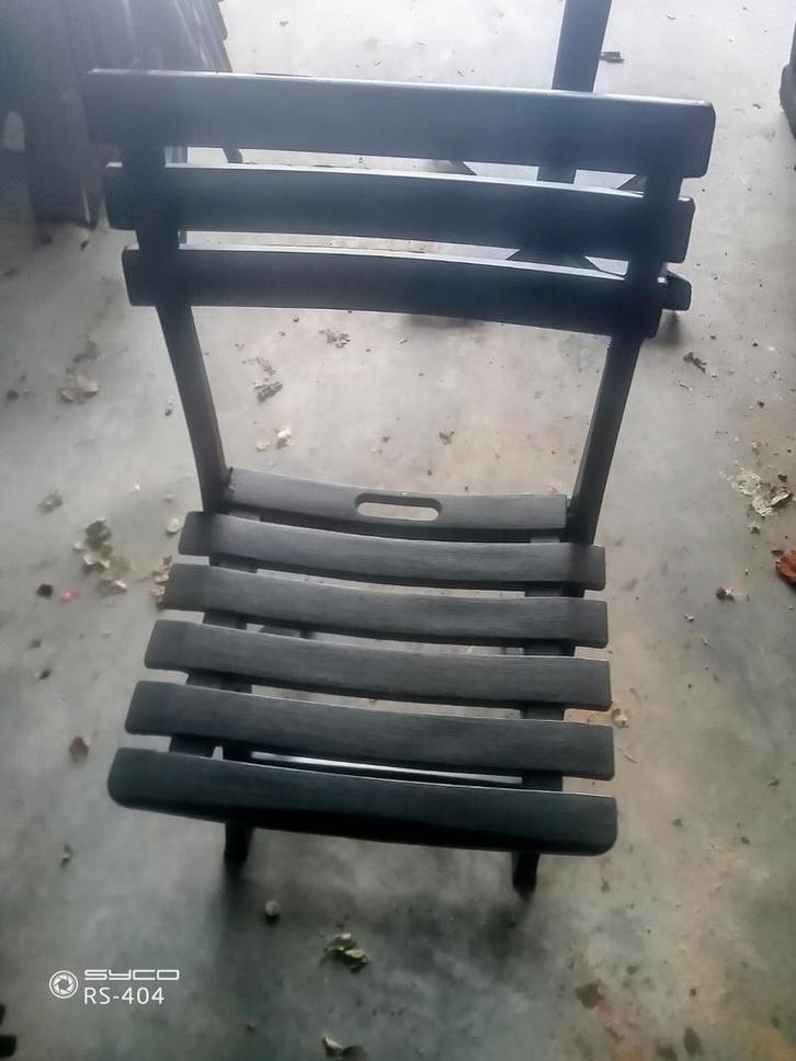 4 chaises de jardin et table de jardin, Jardin & Terrasse, Chaises de jardin, Synthétique, Pliant, Empilable, Enlèvement