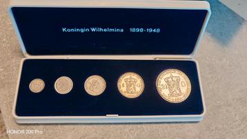 Set Koningin Wilhelmina 1928-1941 zilver,5 munten  beschikbaar voor biedingen