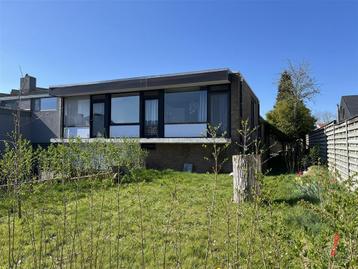 Woning te koop in Zedelgem, 4 slpks beschikbaar voor biedingen