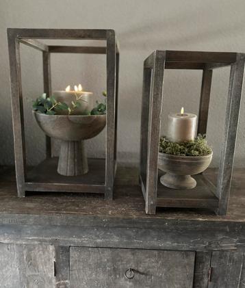 Houten  frame display beschikbaar voor biedingen