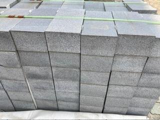 Klinkers in grijze graniet, Tuin en Terras, Tegels en Klinkers, Nieuw, Klinkers, Ophalen