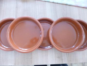 Ovenschaaltjes beschikbaar voor biedingen