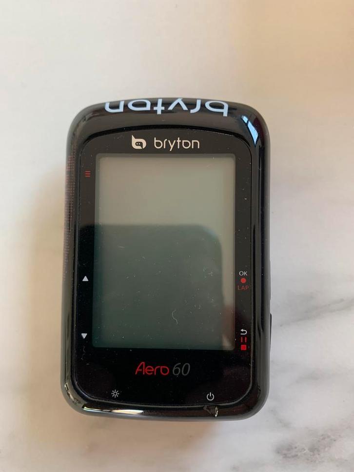Fietscomputer Bryton AERO 60, Fietsen en Brommers, Fietsaccessoires | Fietscomputers, Nieuw, Draadloos, GPS, Snelheidssensor, Ophalen