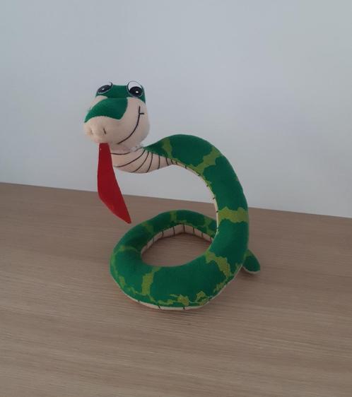 Een knuffel van een groene slang (50cm lang), Kinderen en Baby's, Speelgoed | Knuffels en Pluche, Zo goed als nieuw, Ophalen of Verzenden