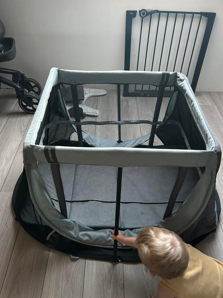 Reisbedje aeromoov, Dieren en Toebehoren, Hondenhokken, Zo goed als nieuw, Ophalen