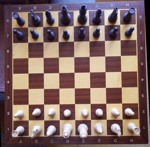Schaakbord in mahoniehout + schaakstukken Dal Negro, Hobby en Vrije tijd, Gezelschapsspellen | Bordspellen, Zo goed als nieuw