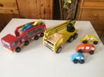 Camions et voitures en bois (lot de 2 camions et 6 voitures), Ophalen, Gebruikt
