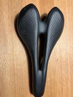 fietszadel carbon, Fietsen en Brommers, Fietsonderdelen, Ophalen of Verzenden, Zo goed als nieuw