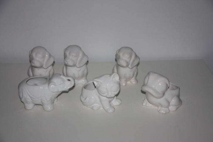 Set van 7 witte dieren bloempotjes hond kat kikker olifant, Tuin en Terras, Bloempotten, Gebruikt, Steen, Binnen, Balkon, Ophalen of Verzenden