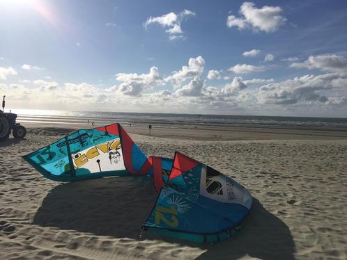 Ensemble Kitesurf Débutant.e été - Vent faible à modéré, Sports nautiques & Bateaux, Kitesurf, Utilisé, Ensemble de kite, 12 m²