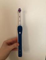 Oral B Elektrische Tandenborstel & Toebehoren, Ophalen of Verzenden, Zo goed als nieuw, Tandenborstel