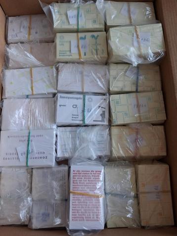 Partij/Lot van 710 postfrisse Nederlandse postzegelboekjes beschikbaar voor biedingen