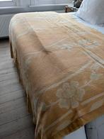 VINTAGE DEKEN WOONDEKEN BED TWEEPERSOONS BEIGE/ABRIKOOS ZG!, Ophalen of Verzenden, Zo goed als nieuw, Tweepersoons, Beige