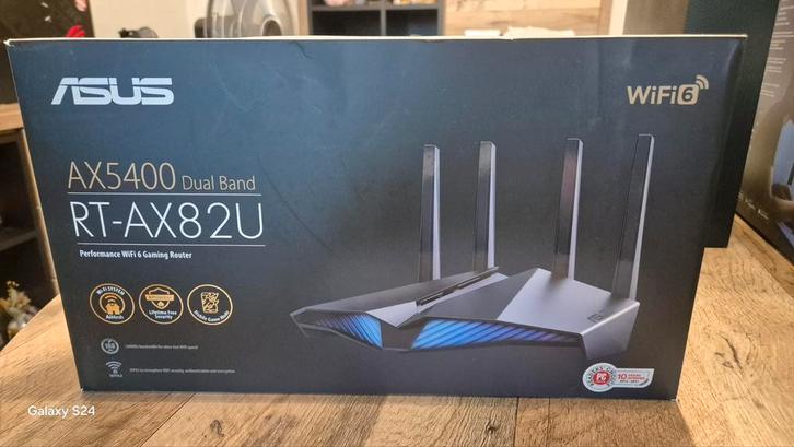 ASUS RT-AX82U, Computers en Software, Netwerk switches, Gebruikt, Ophalen