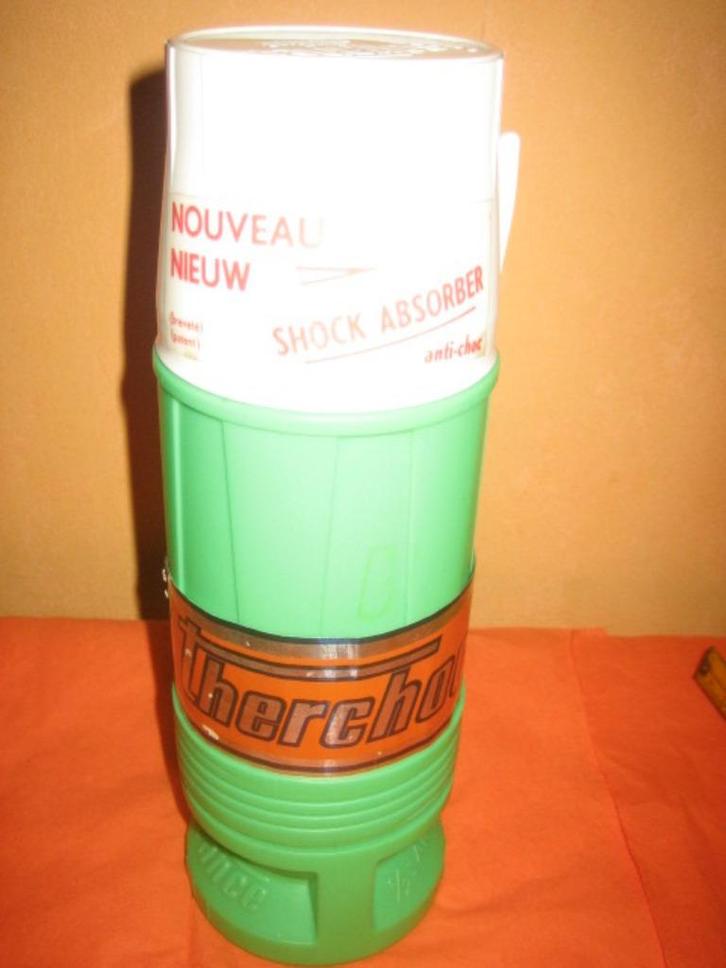 Vintage thermosfles in PVC en goudkleurig glas, 1/2 L, Antiek en Kunst, Antiek | Keukengerei, Ophalen