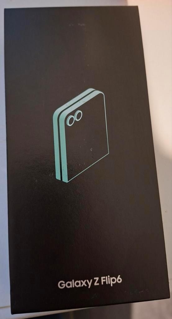 Samsung Galaxy Z Flip 6 – neuf – 512GB + Galaxy watch 6, Télécoms, Téléphonie mobile | Samsung, Neuf, Galaxy Z Flip, 512 GB, Enlèvement