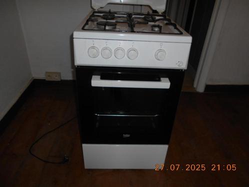 Kookvuur op aardgas met oven merk Beko, Huis en Inrichting, Keuken | Keukenbenodigdheden, Gebruikt, Ophalen