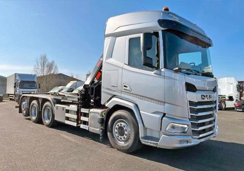 STT887, Auto's, Vrachtwagens, Particulier, Metaalkleur, DAF, Diesel, Euro 6, Automaat, Zilver of Grijs, BTW verrekenbaar