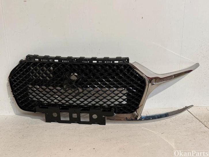Citroen DS7 Crossback Grille 9819670477, Auto-onderdelen, Carrosserie, Voor, Gebruikt