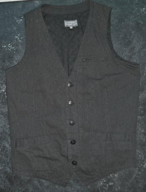 Gilet voor overhemd/kostuum/T-shirt maat medium, Vêtements | Hommes, Costumes & Vestes, Comme neuf, Enlèvement ou Envoi