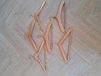 oude houten kleerhangers, Enlèvement, Utilisé