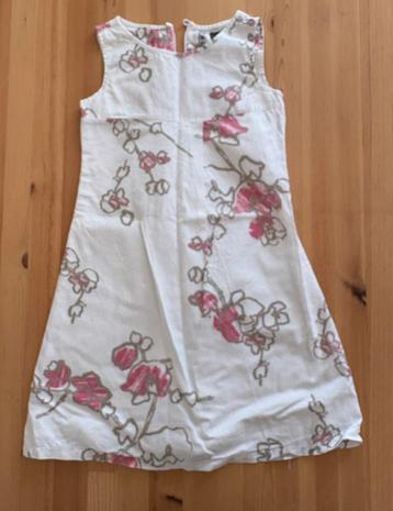 Robe taille 8 ans beschikbaar voor biedingen