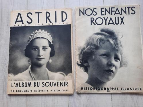 Foto's koninklijke familie in 2 albums., Verzamelen, Koningshuis en Royalty, Zo goed als nieuw, Kaart, Foto of Prent, Ophalen of Verzenden