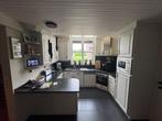 Keuken, Ophalen, U-keuken, Wit, Graniet of Steen