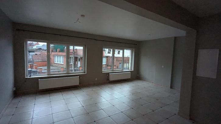 Appartemment 1ch à louer Florennes, Immo, Appartementen en Studio's te huur, Provincie Namen, 35 tot 50 m²