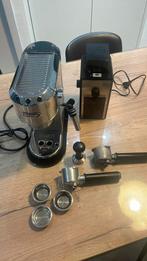 DeLonghi koffiemachine met DeLonghi bonenmaler, Réservoir d'eau amovible, Café en grains, Comme neuf, Enlèvement