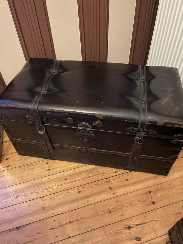 2 grands coffres, Huis en Inrichting, Woonaccessoires | Kisten, Zo goed als nieuw, Ophalen