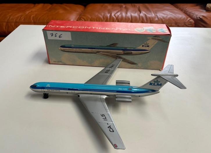 Avion international , Année 1960, Antiek en Kunst, Antiek | Meubels | Stoelen en Sofa's, Ophalen of Verzenden