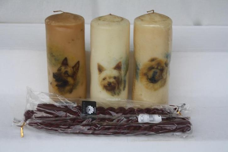 lot van 3 oude kaarsen met afbeelding van honden + 4 kaarsen, Huis en Inrichting, Woonaccessoires | Kandelaars en Kaarsen, Gebruikt